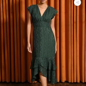 Adelyn Rae Enzo Chiffon Size Small